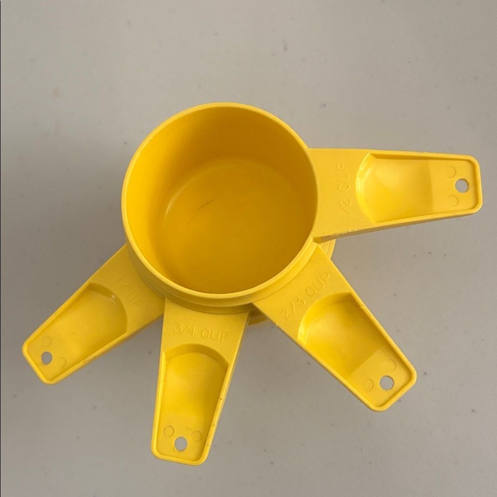 Vintage Tupperware Bright Yellow Nesting Measuring Cups
